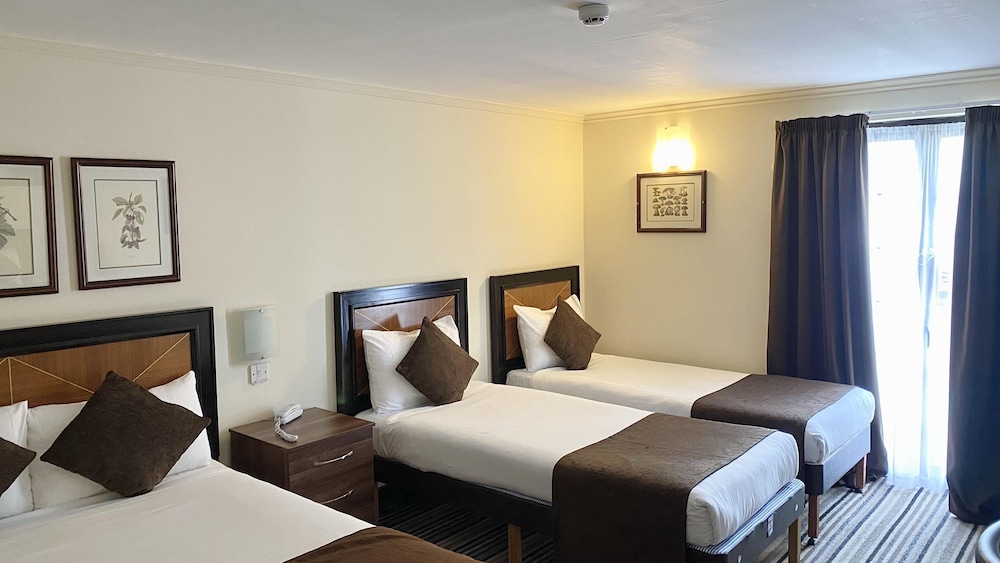 Europa Gatwick Hotel & Spa 14
