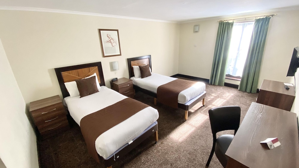 Europa Gatwick Hotel & Spa 19