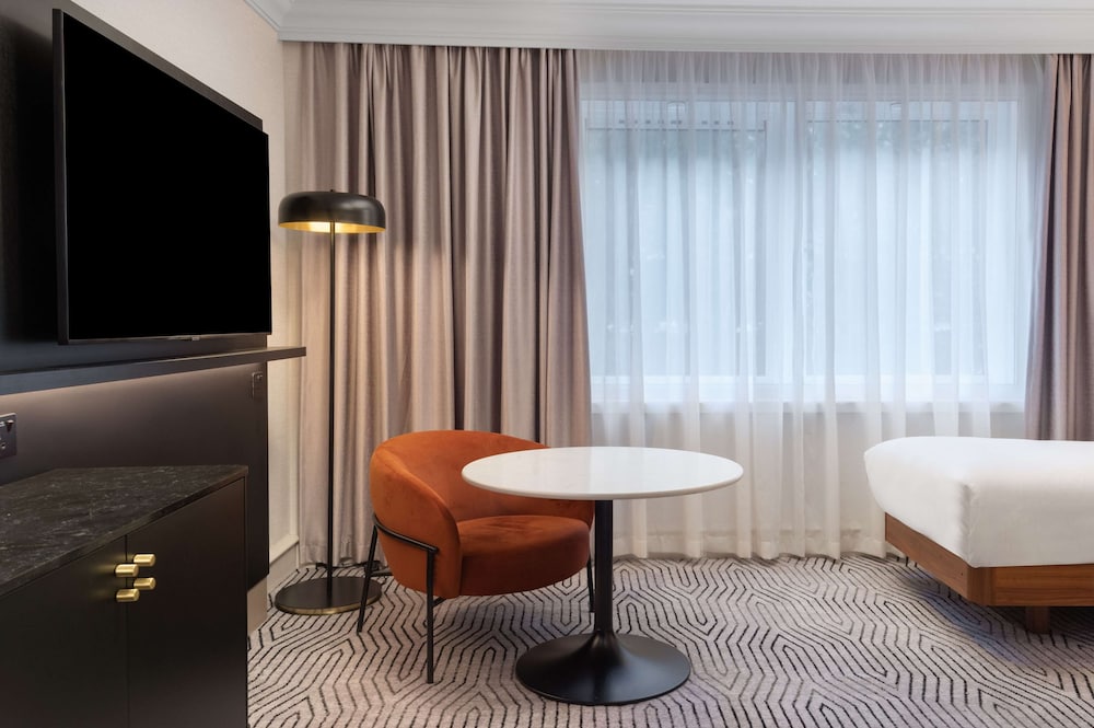 Hilton London Olympia 22