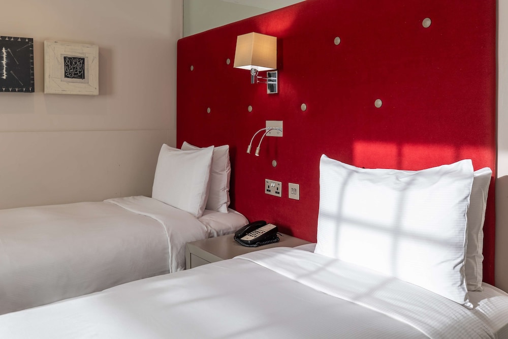 DoubleTree by Hilton Hotel London - West End 14