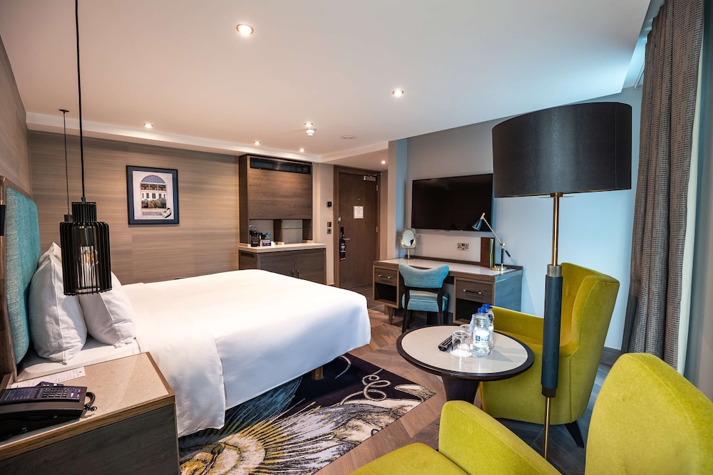 DoubleTree by Hilton Hotel London - West End 16