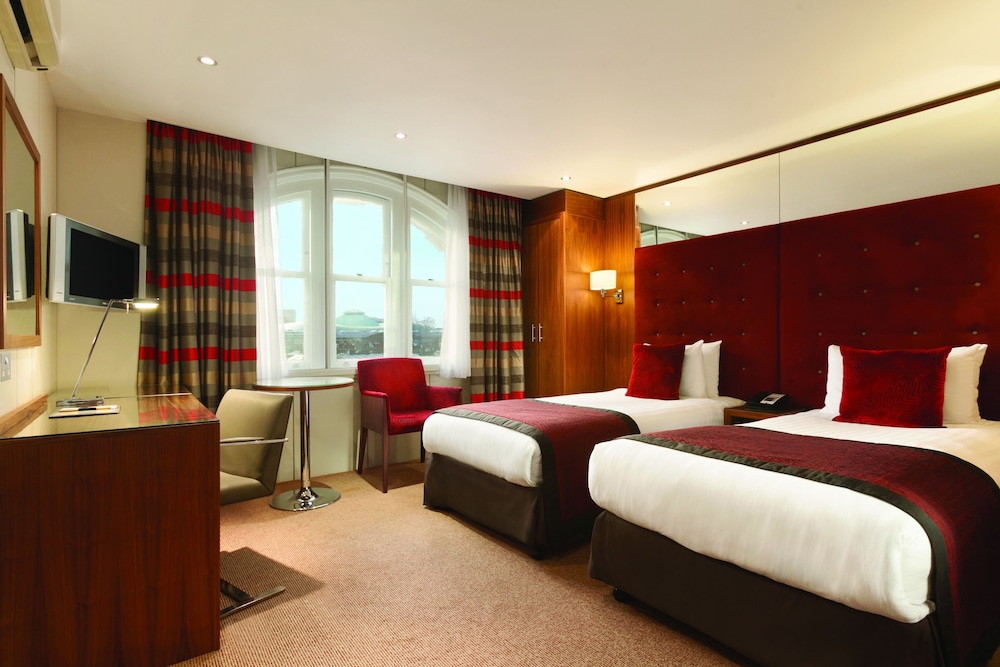 DoubleTree by Hilton Hotel London - West End 3