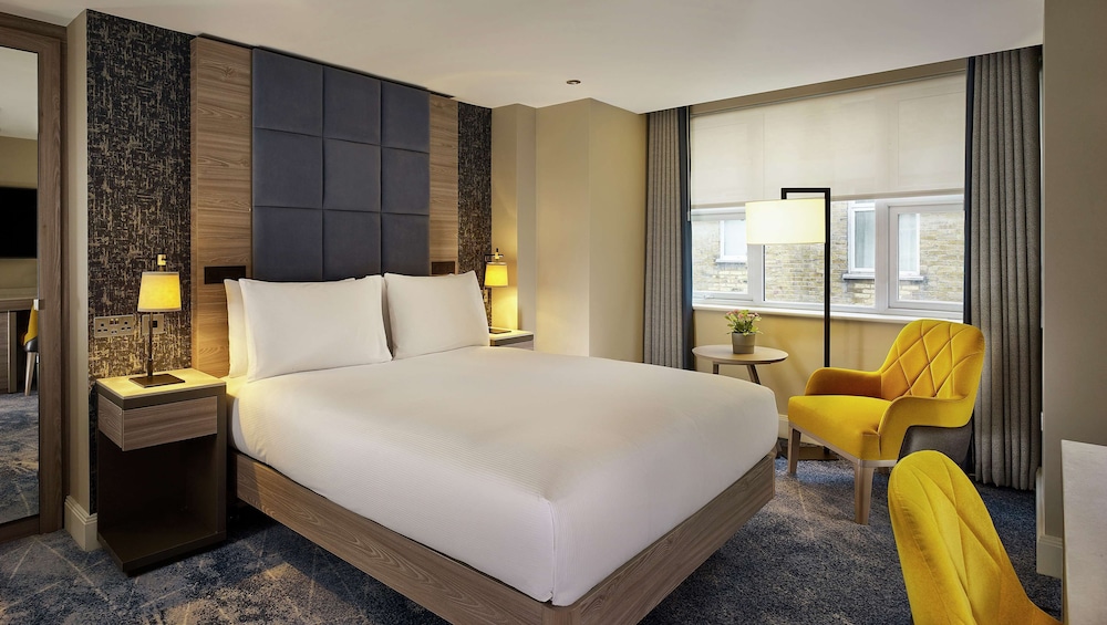 DoubleTree by Hilton Hotel London - West End 8