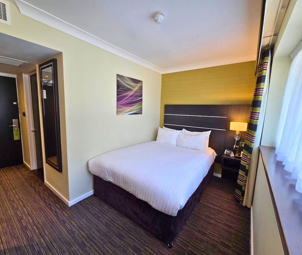 Holiday Inn London Gatwick - Worth 24