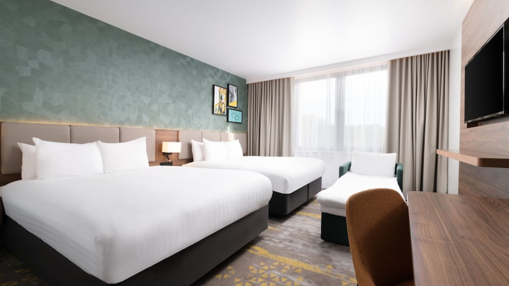 Holiday Inn London Gatwick - Worth 16