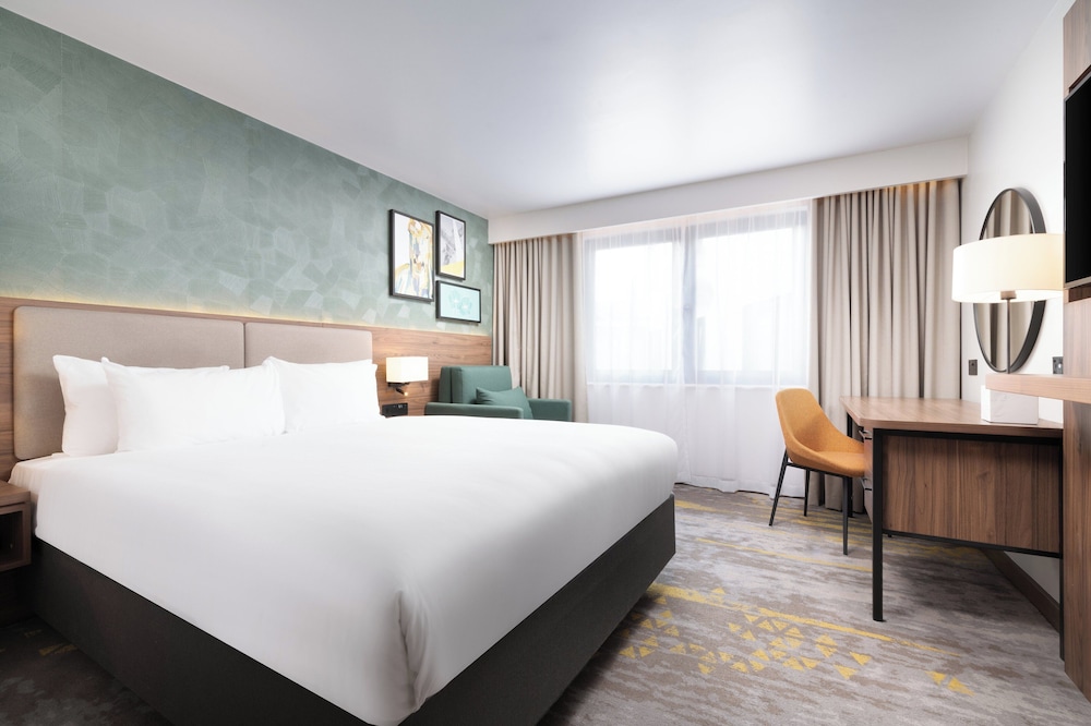 Holiday Inn London Gatwick - Worth 23