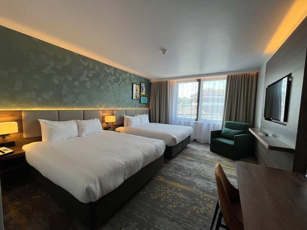 Holiday Inn London Gatwick - Worth 15