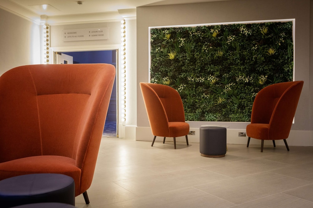 DoubleTree by Hilton London Elstree 4