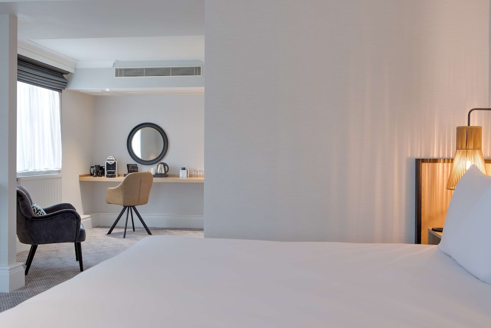 DoubleTree by Hilton London Elstree 14