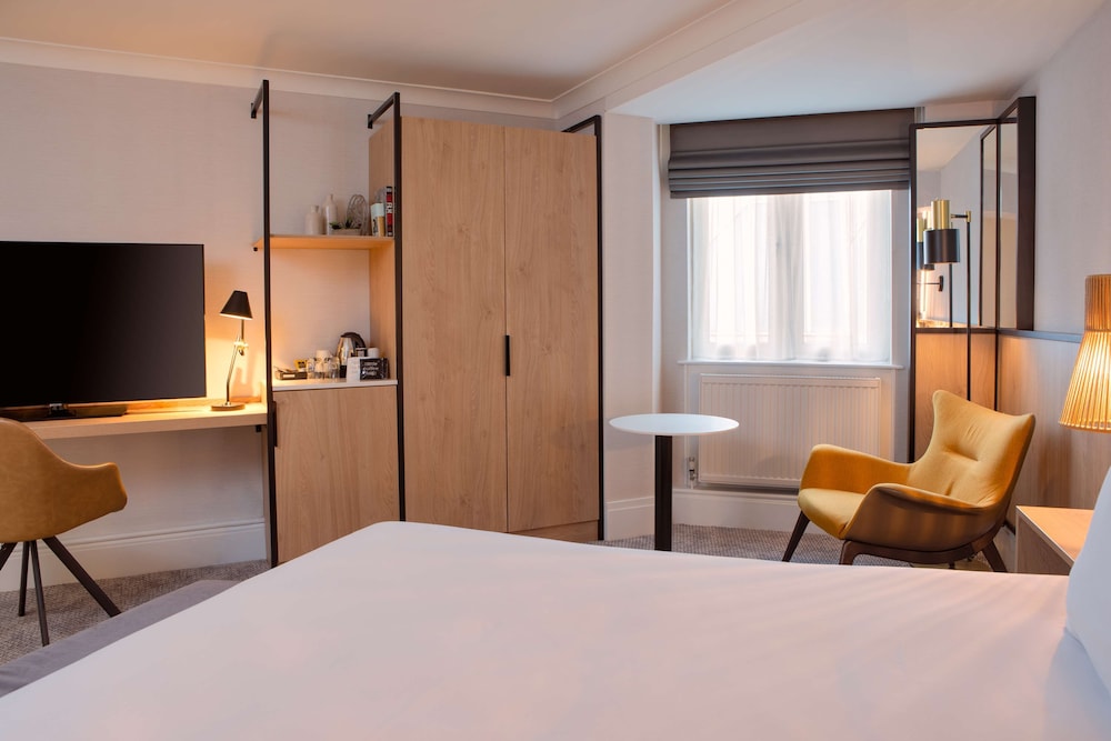 DoubleTree by Hilton London Elstree 16