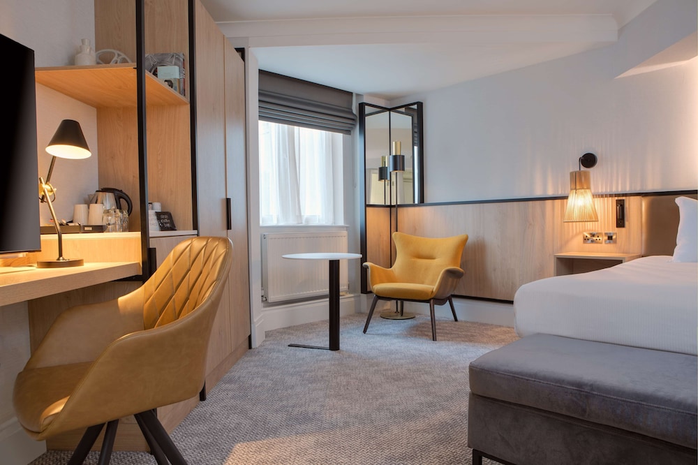 DoubleTree by Hilton London Elstree 17