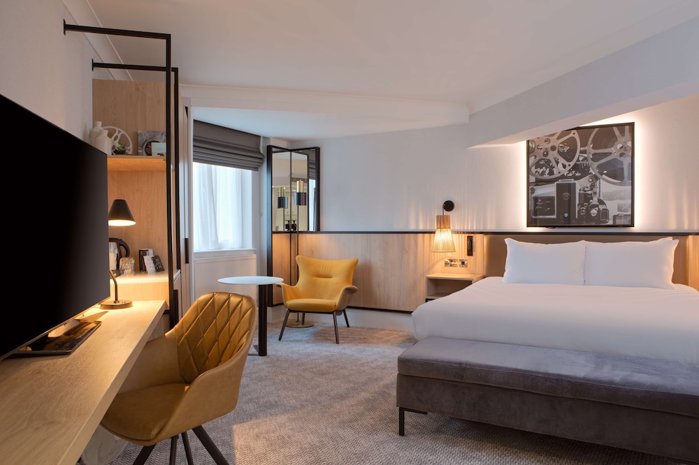 DoubleTree by Hilton London Elstree 1