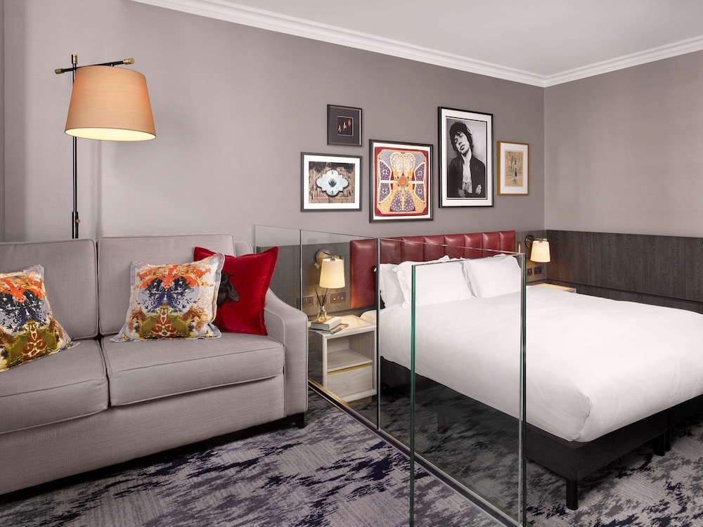 The Trafalgar St. James London, Curio Collection by Hilton 21