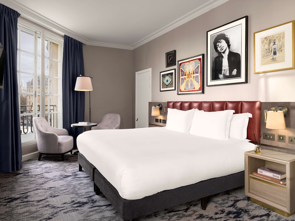 The Trafalgar St. James London, Curio Collection by Hilton 22