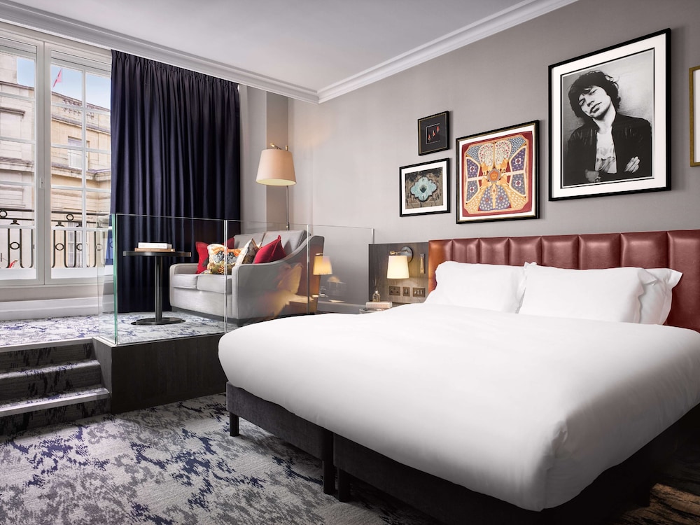 The Trafalgar St. James London, Curio Collection by Hilton 13