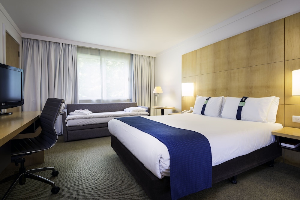 Holiday Inn Oxford 12
