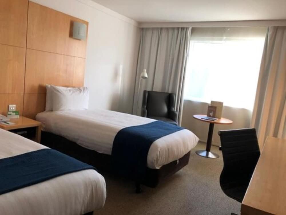 Holiday Inn Oxford 8