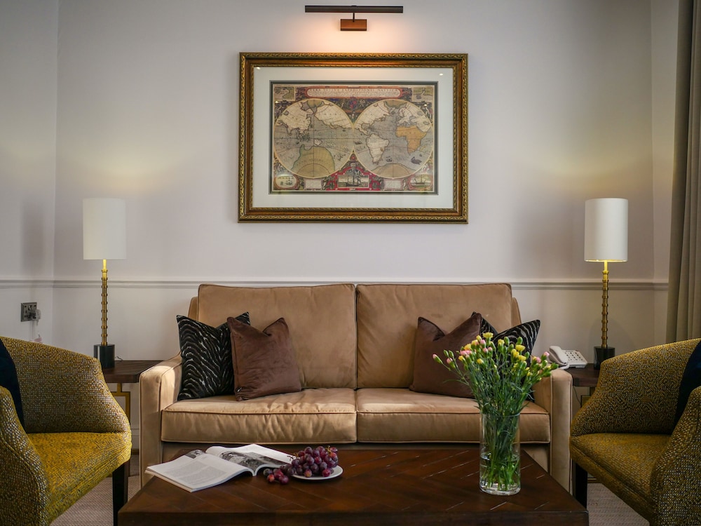 Collingham Serviced Apartments 20