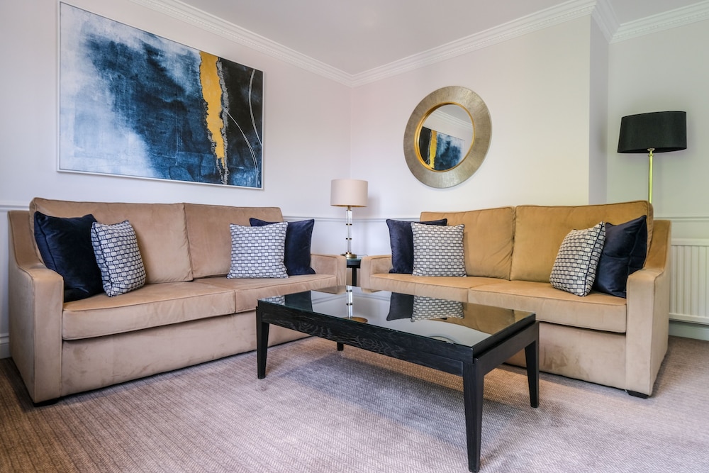 Collingham Serviced Apartments 16