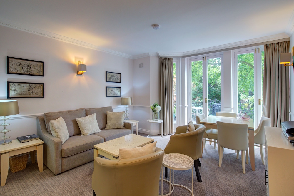 Collingham Serviced Apartments 24