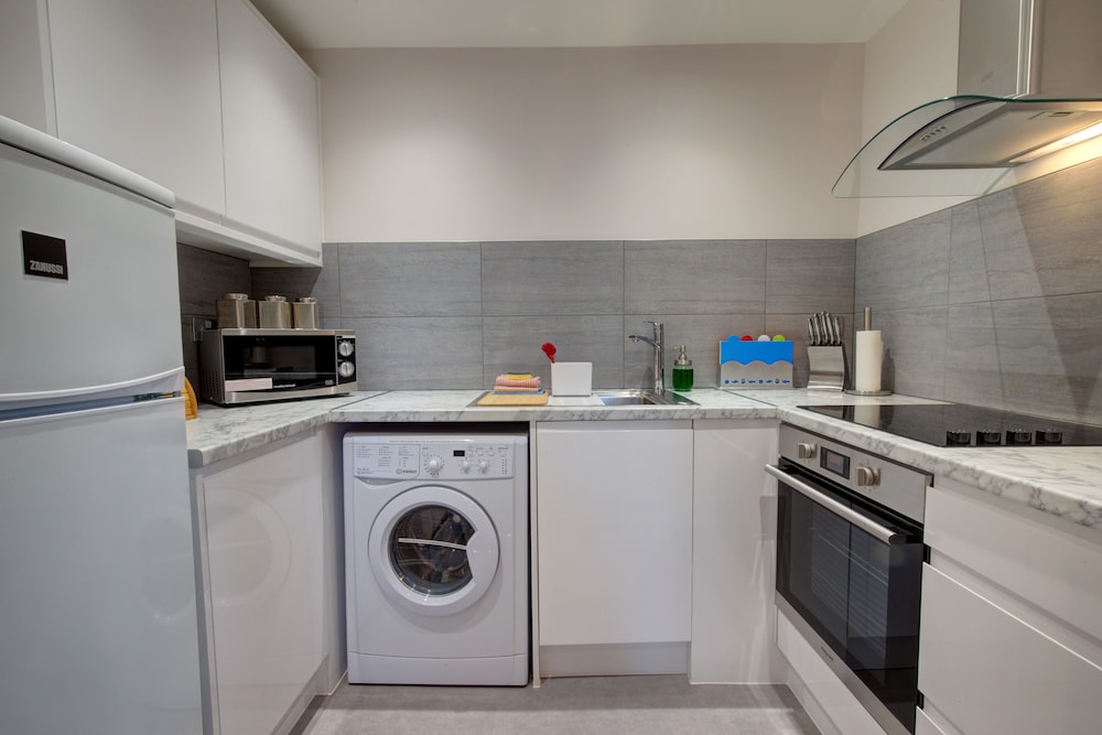 Collingham Serviced Apartments 15