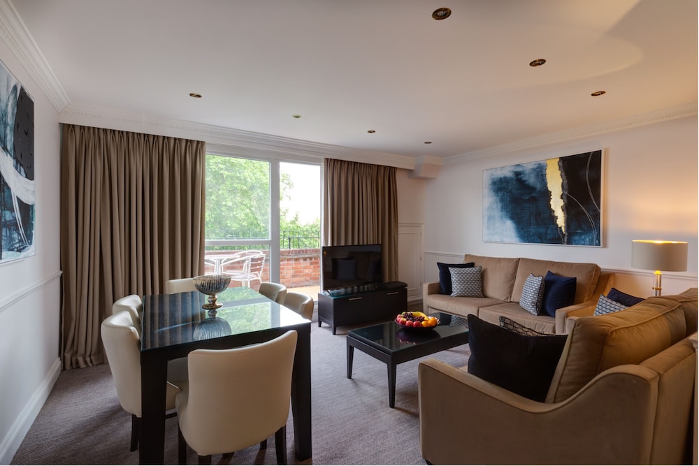 Collingham Serviced Apartments 18