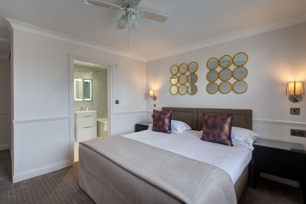 Collingham Serviced Apartments 8