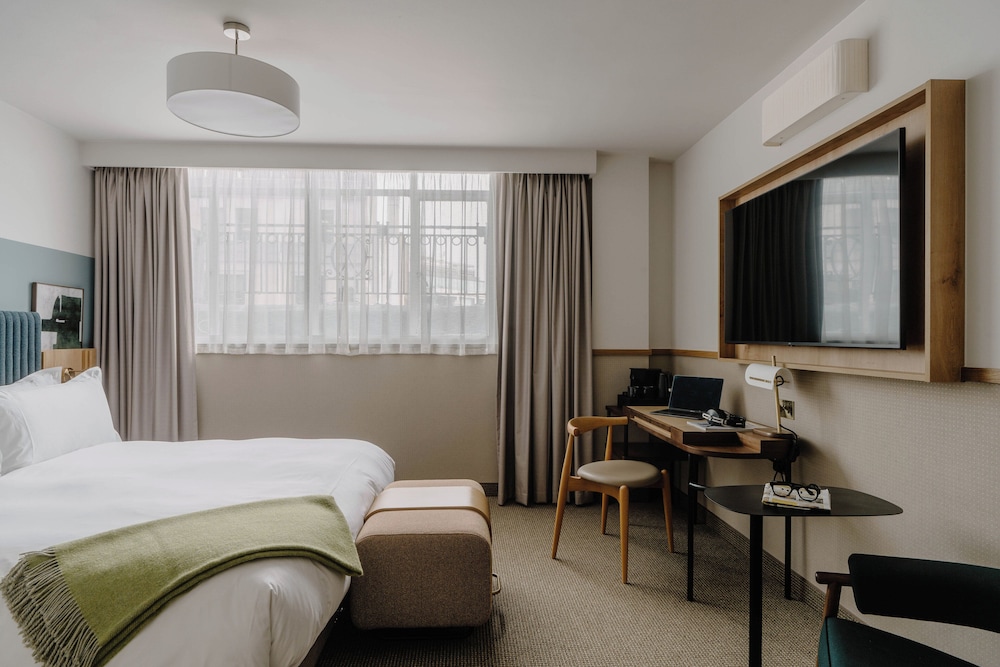 Club Quarters Hotel London City, London 11