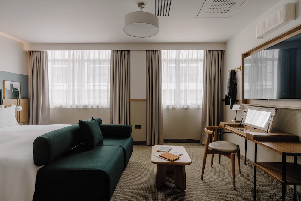 Club Quarters Hotel London City, London 16
