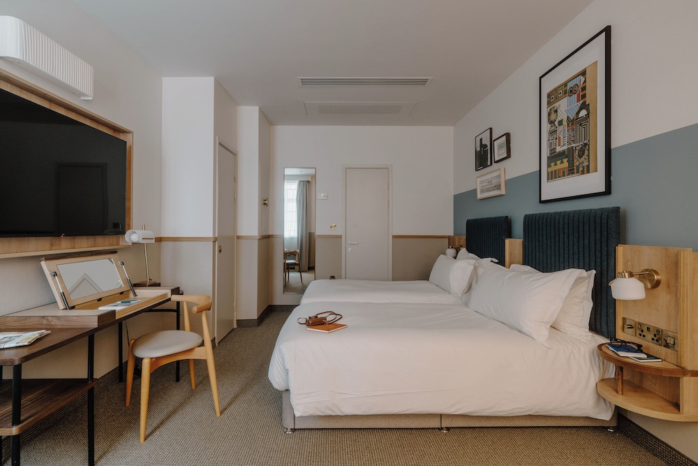 Club Quarters Hotel London City, London 15