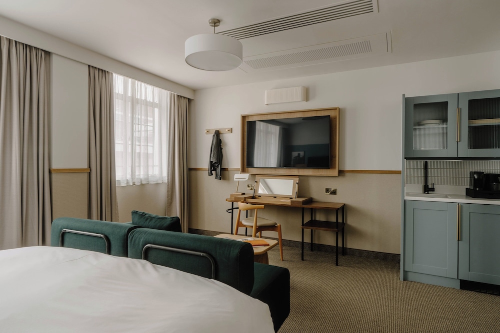 Club Quarters Hotel London City, London 20