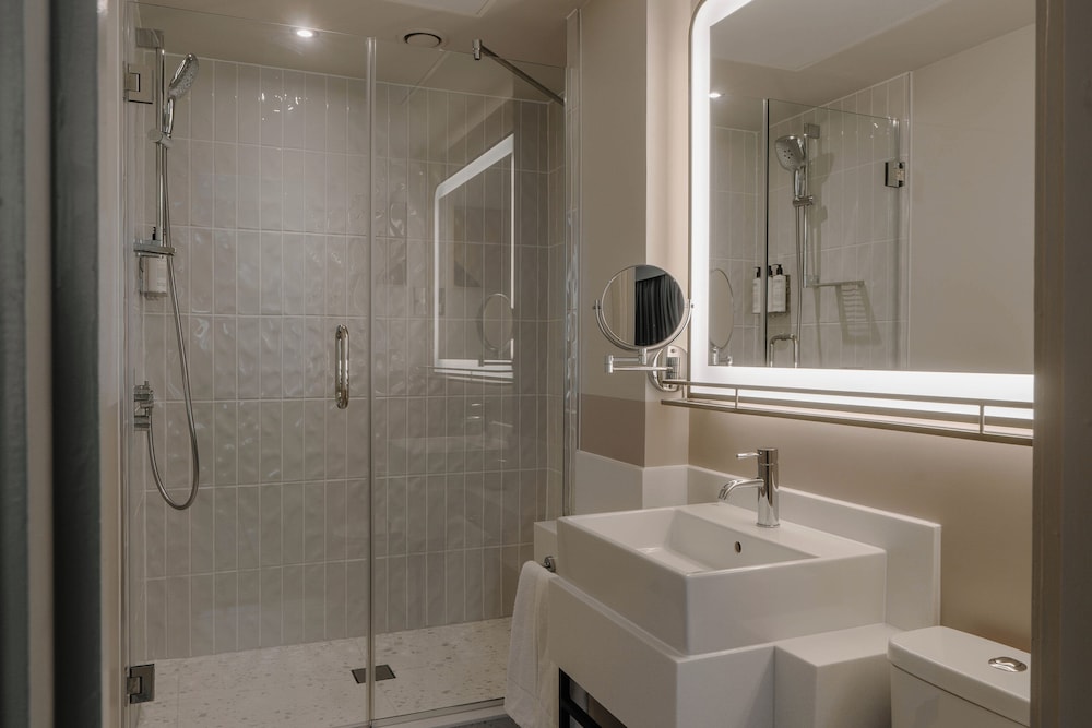 Club Quarters Hotel London City, London 22