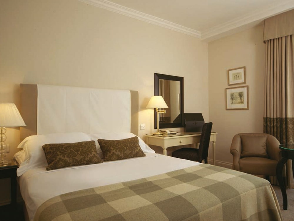 Macdonald Frimley Hall Hotel & Spa 6