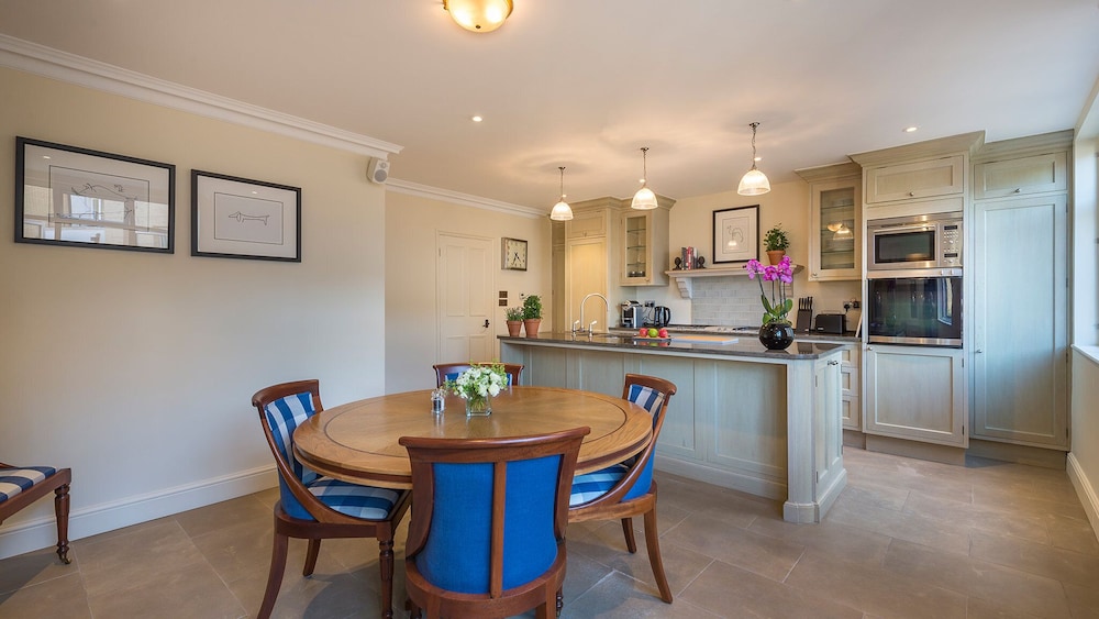 The Capital Hotel, Apartments & Townhouse - London 17