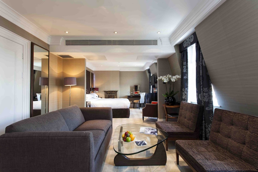 The Capital Hotel, Apartments & Townhouse - London 8