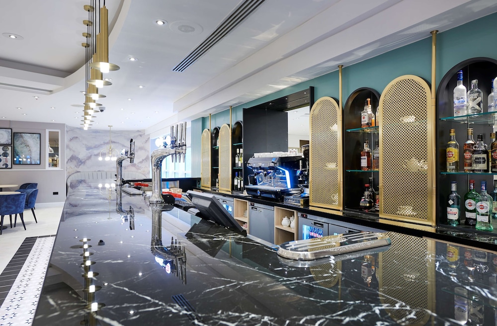 Hilton Croydon 5