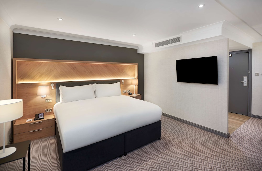 Hilton Croydon 11