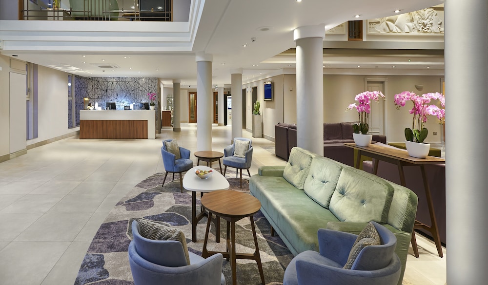 Hilton Croydon 3