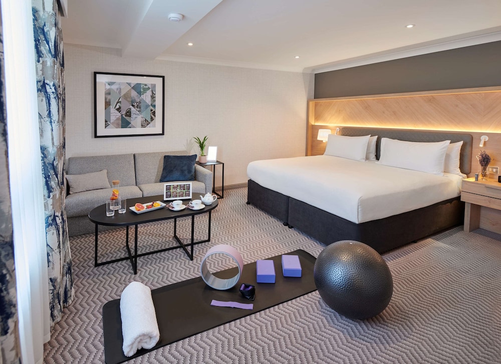 Hilton Croydon 21