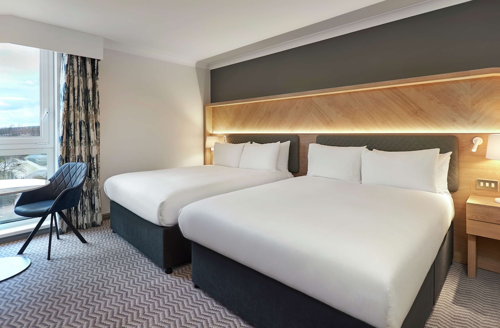 Hilton Croydon 16