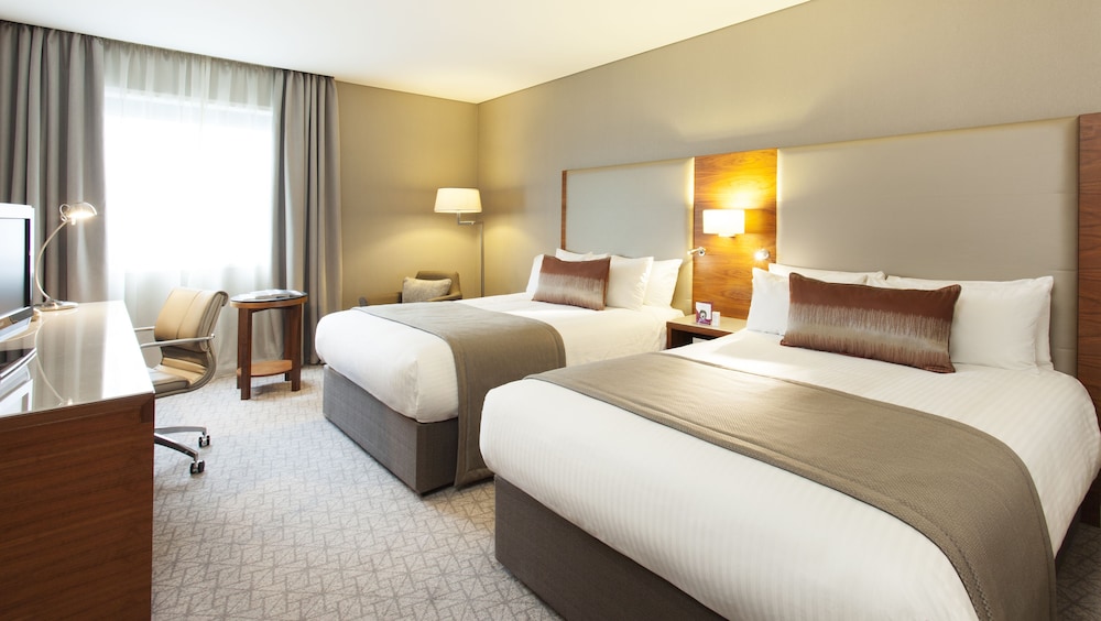 Crowne Plaza London Docklands 8