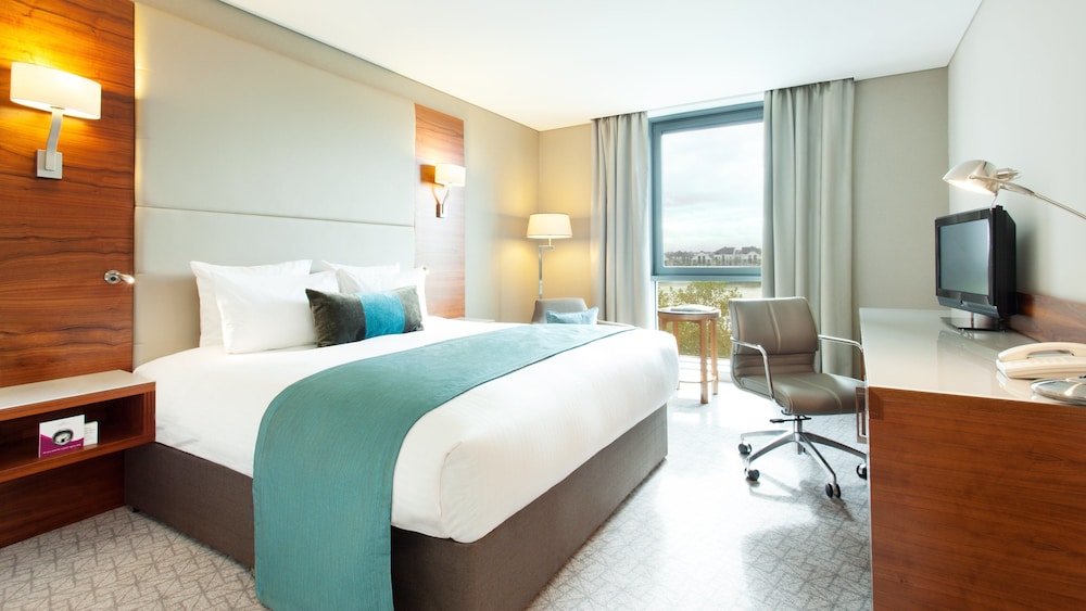 Crowne Plaza London Docklands 12