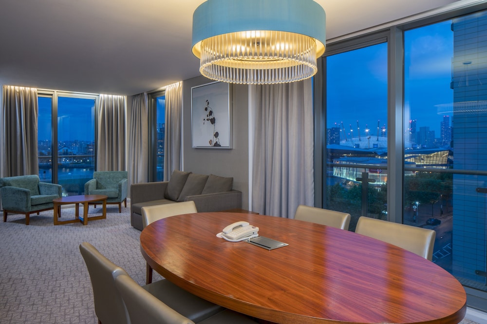 Crowne Plaza London Docklands 21