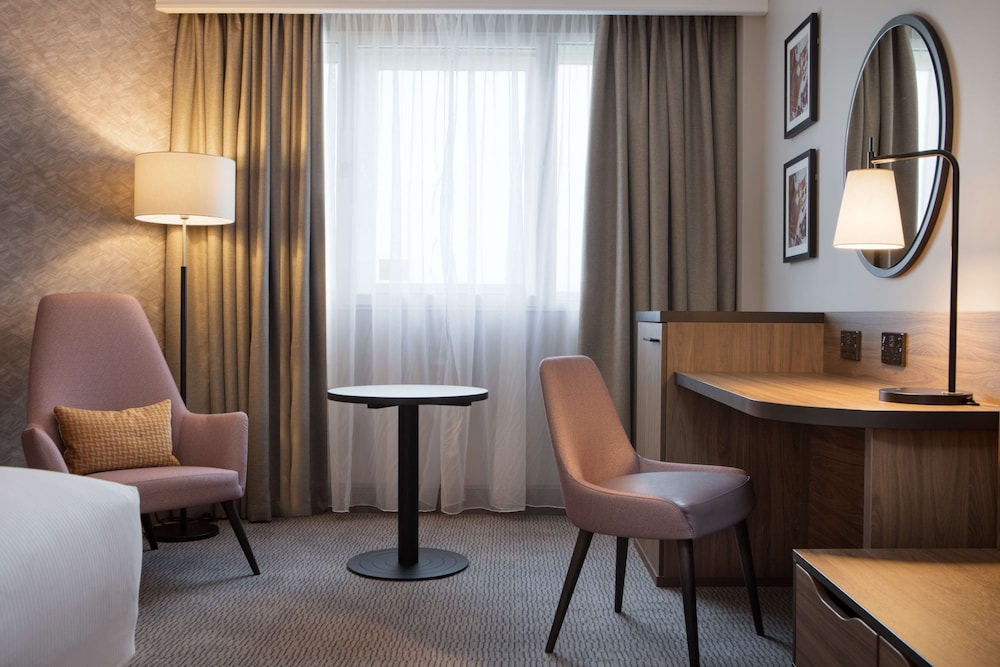 DoubleTree by Hilton Hotel Dartford Bridge 13