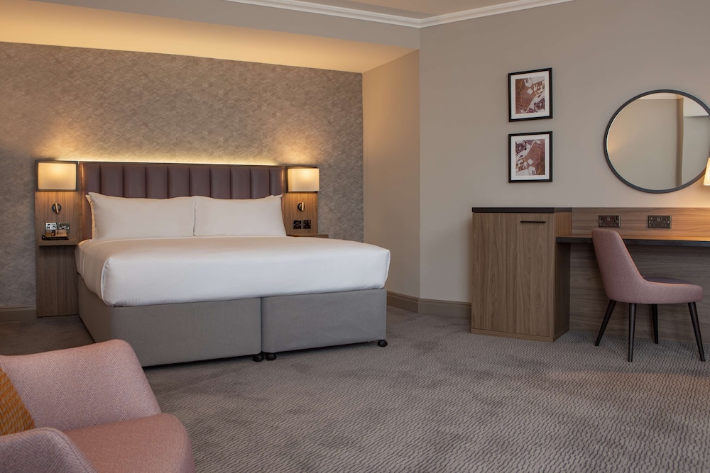 DoubleTree by Hilton Hotel Dartford Bridge 5