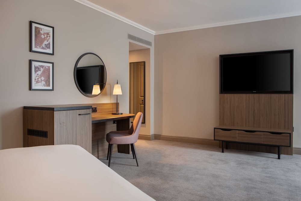 DoubleTree by Hilton Hotel Dartford Bridge 4