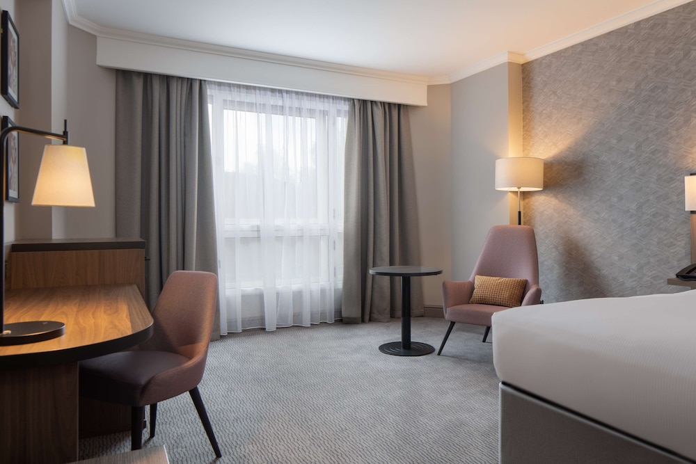 DoubleTree by Hilton Hotel Dartford Bridge 8