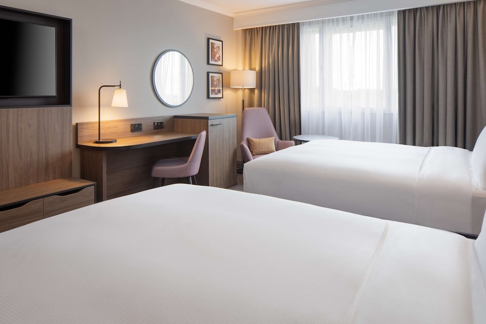 DoubleTree by Hilton Hotel Dartford Bridge 17