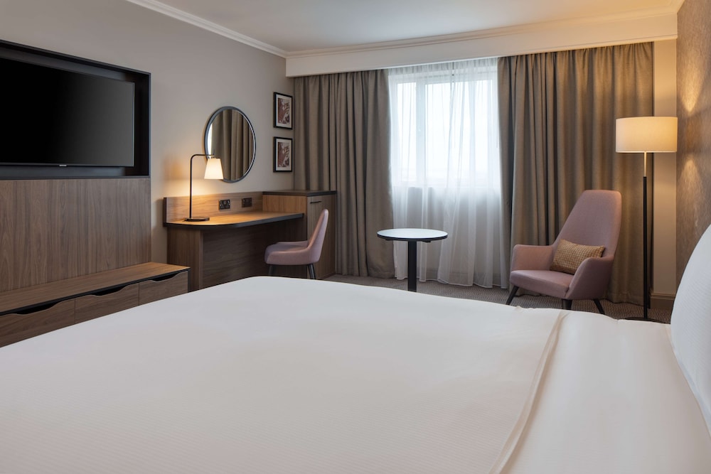 DoubleTree by Hilton Hotel Dartford Bridge 14