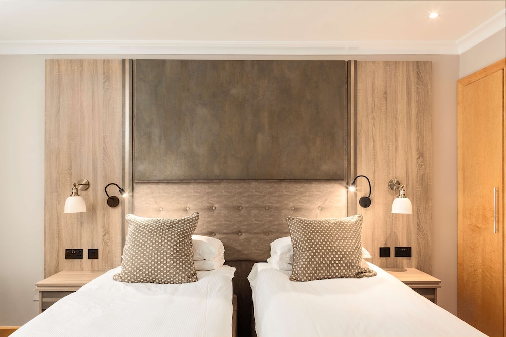Courthouse Hotel London Soho 8
